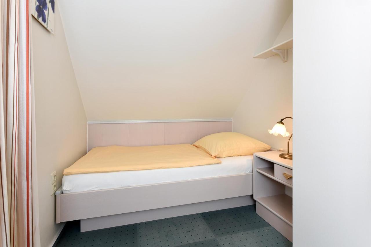 Ferienwohnungen Haus Sternenlicht Esens Exterior foto