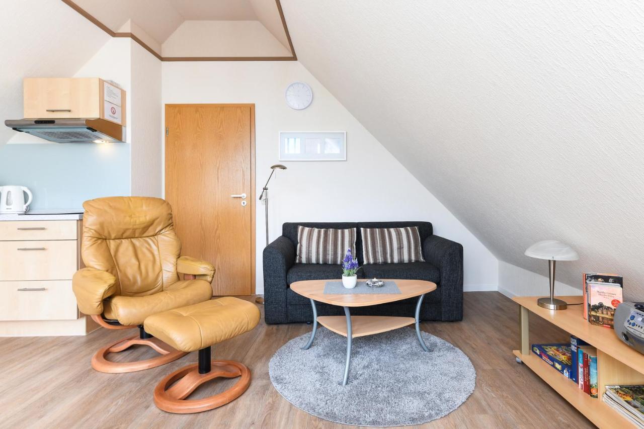 Ferienwohnungen Haus Sternenlicht Esens Exterior foto