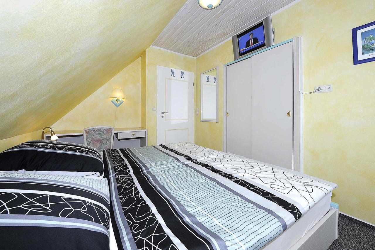 Ferienwohnungen Haus Sternenlicht Esens Exterior foto