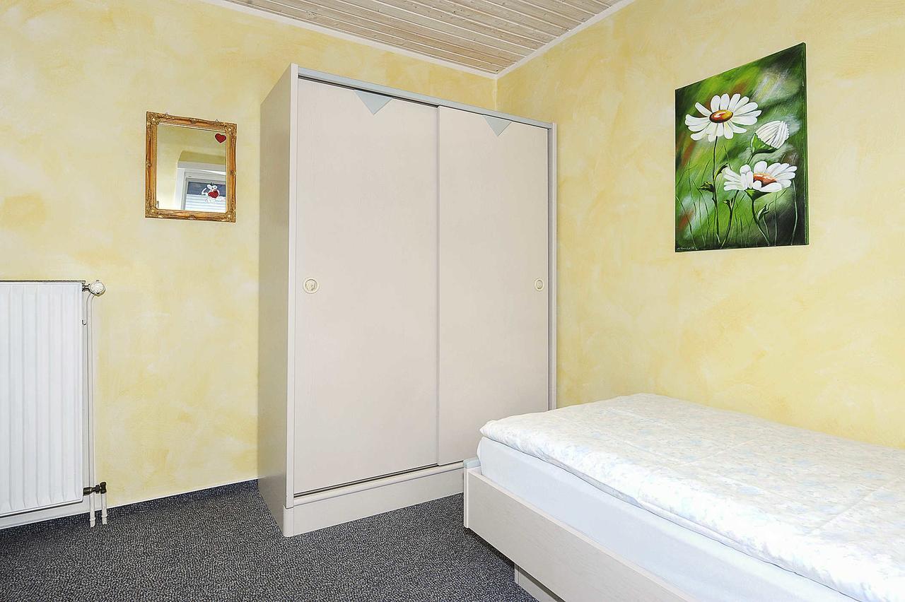 Ferienwohnungen Haus Sternenlicht Esens Exterior foto